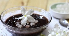 Cách Nấu Chè Đậu Đen Truyền Thống Không Cần Ngâm – Mau Mềm