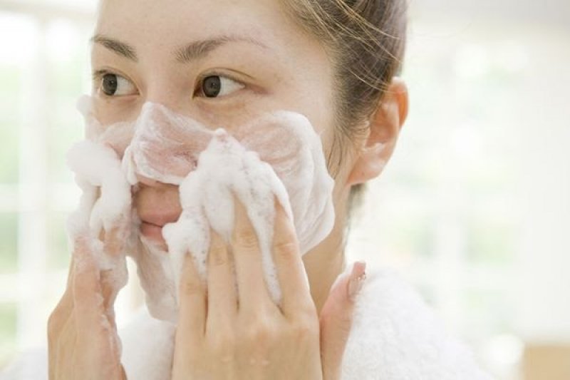 Các bước chăm sóc da khô để da căng bóng khỏe mạnh tự nhiên 2