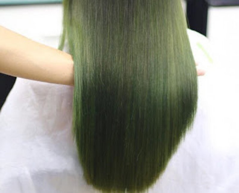 Tóc màu xanh rêu 10 mẫu và kiểu đẹp mới nhất  16
