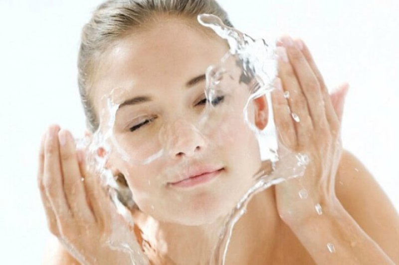 Cách rửa mặt của bạn đã đúng chưa: Mẹo rửa mặt giúp da sạch mịn màng 0